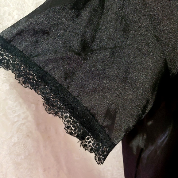LUXURIOUS SLEEP SHIRT Button Down Kimono SHINY BLACK SATIN Lace WOMEN'S PLUS 1X - Picture 7 of 9